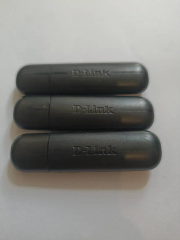 دانگل وایفای Dlink دی لینک مدل123 DWA کارت شبکه همراه با گارانتی